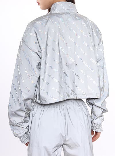 亮银灰色运动服羽绒服J9九游会·(中国)首页登录入口面料